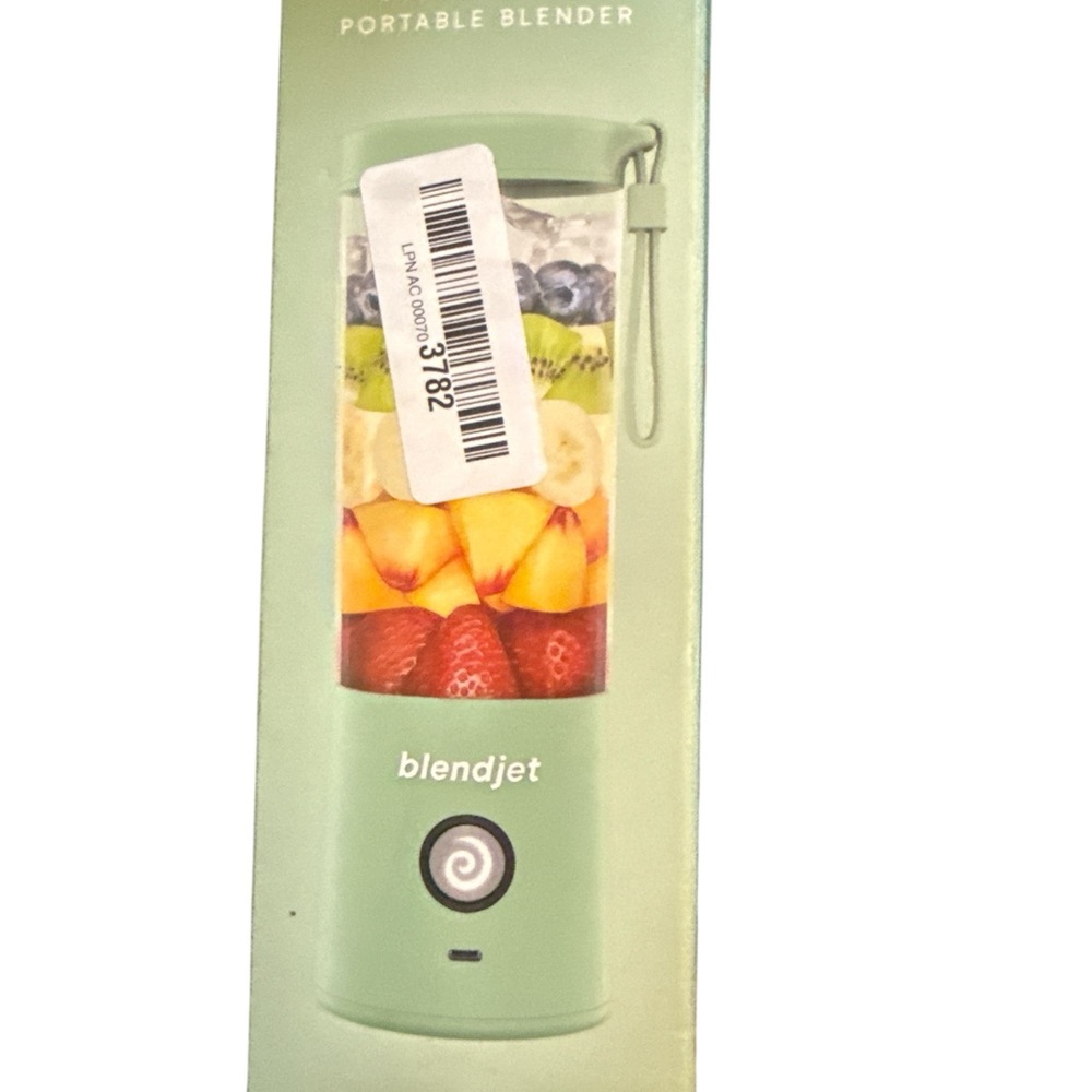 BlendJet Portable Blender - Mint Green New